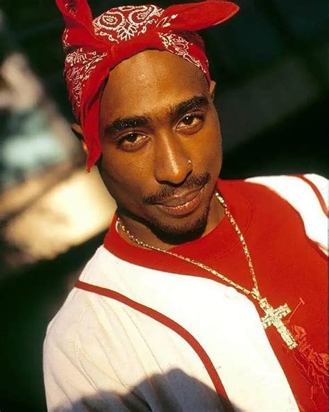 2pac bandana color.